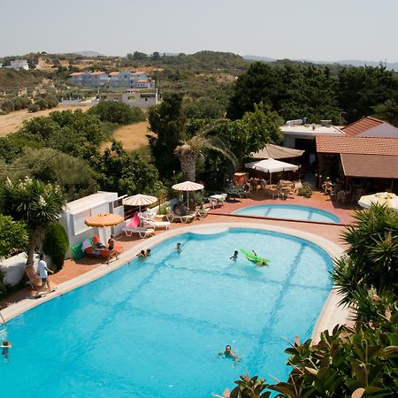 Hotel Asteria Ágios Kírykos Exterior foto