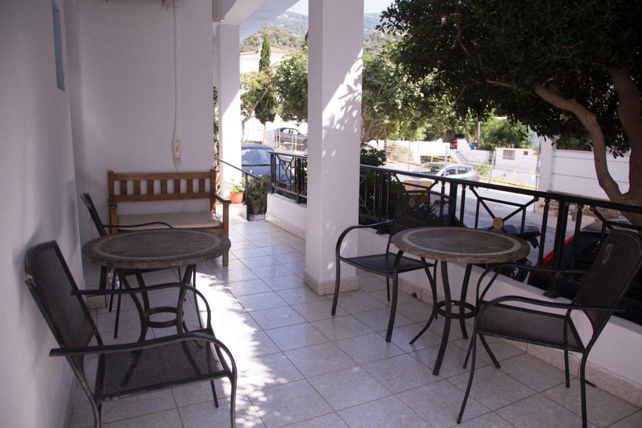 Hotel Asteria Ágios Kírykos Exterior foto